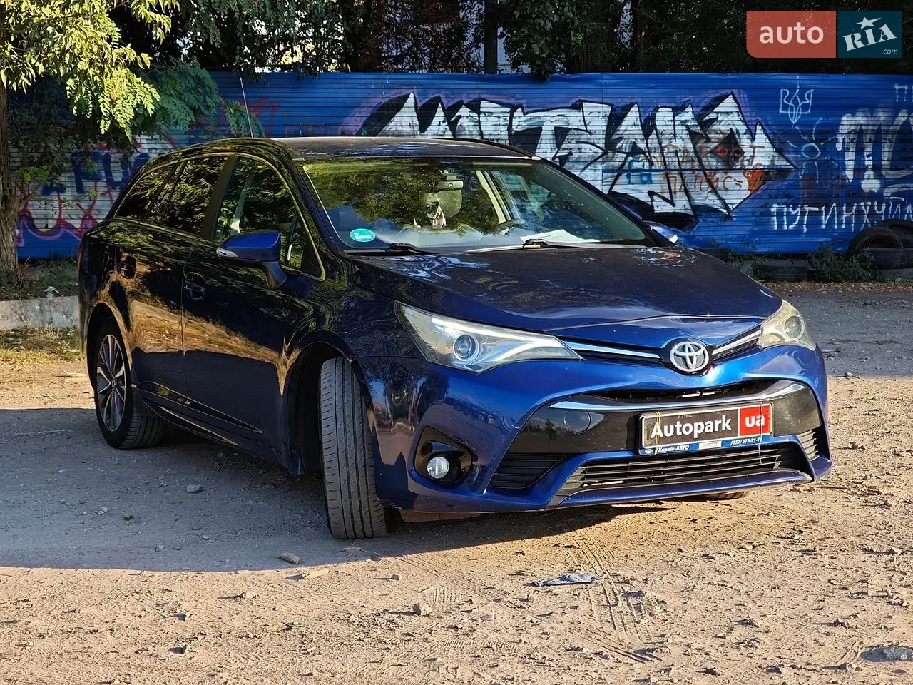 Toyota Avensis 2015 photo 3
