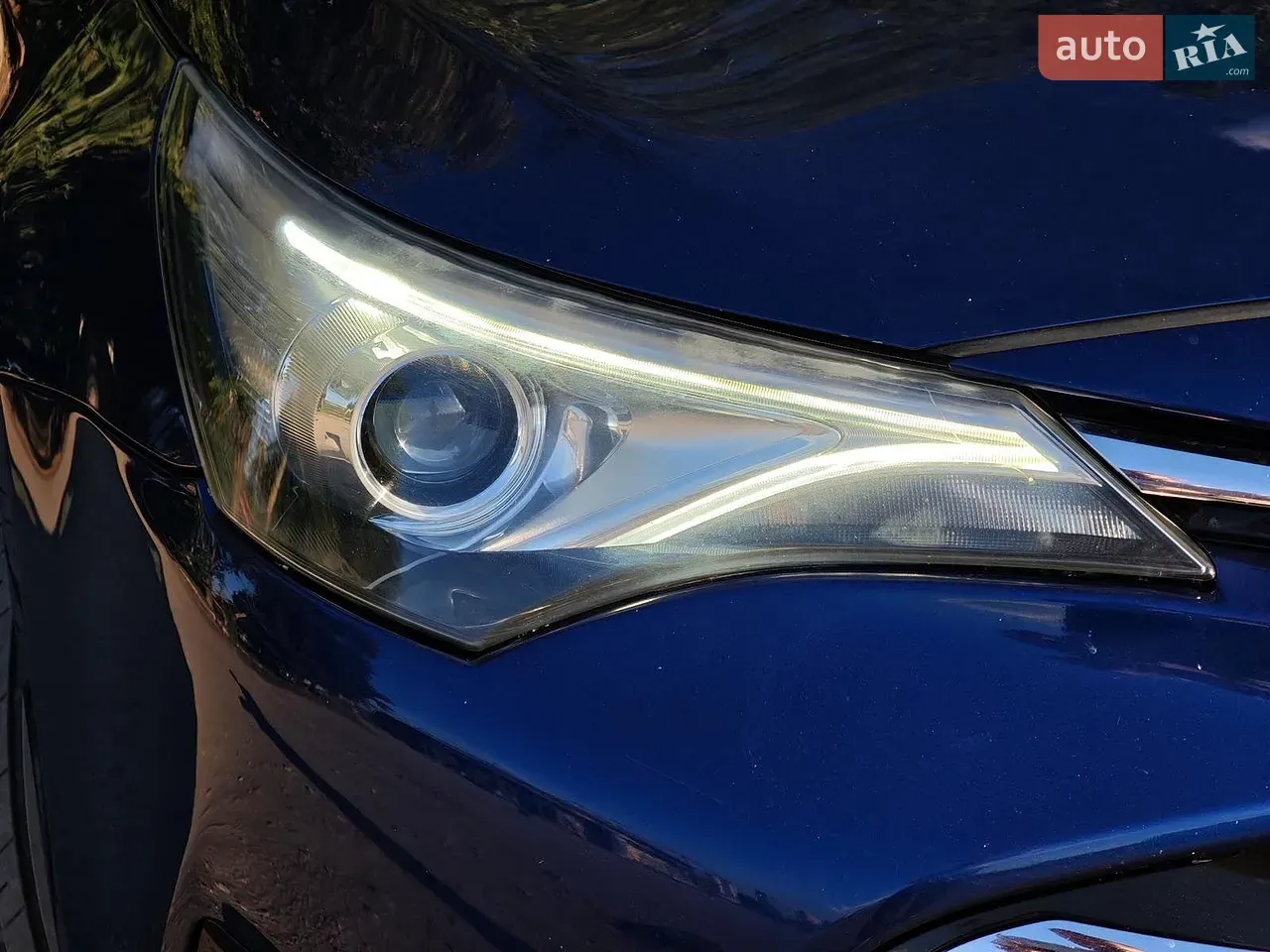 Toyota Avensis 2015 photo 4