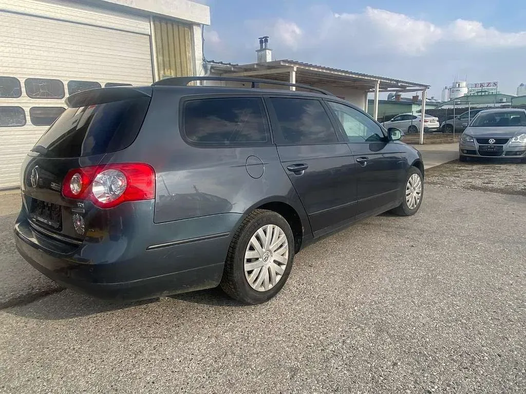 Volkswagen Passat 2009 photo 3