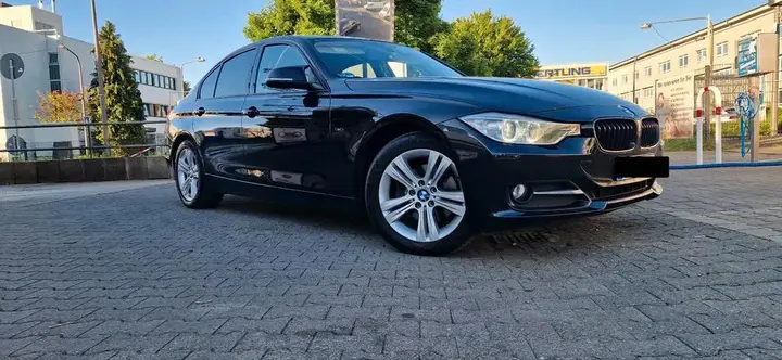 BMW 320