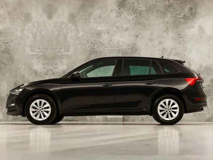 Skoda Scala 2021 photo 2
