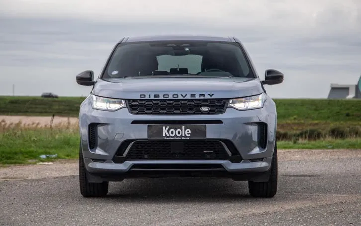 Land Rover Discovery Sport 2022 photo 2