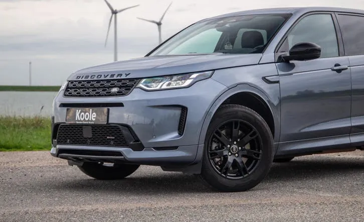 Land Rover Discovery Sport 2022 photo 3