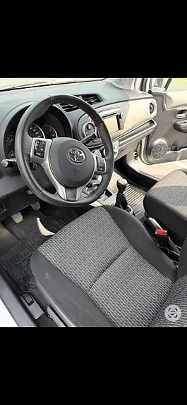 Toyota Yaris 2014 photo 2