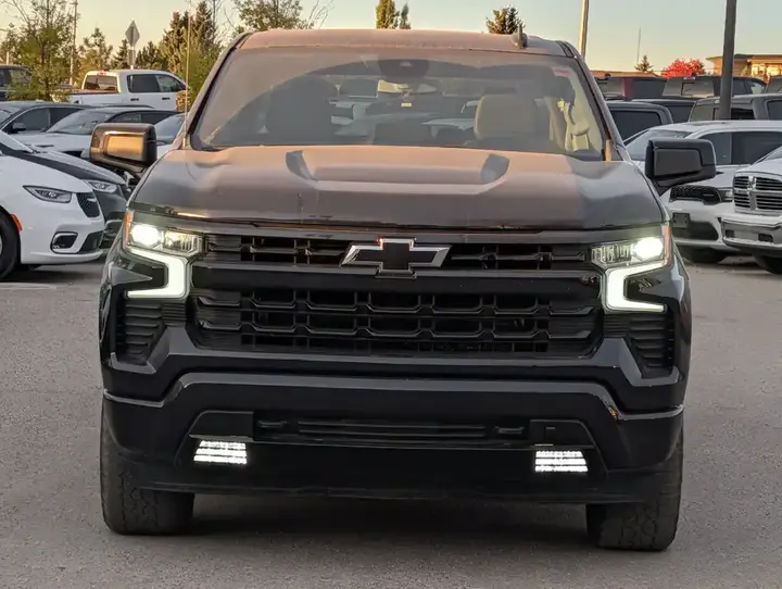 Chevrolet Silverado 1500 2022 photo 3