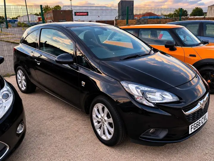 Vauxhall Corsa 2016 photo 2