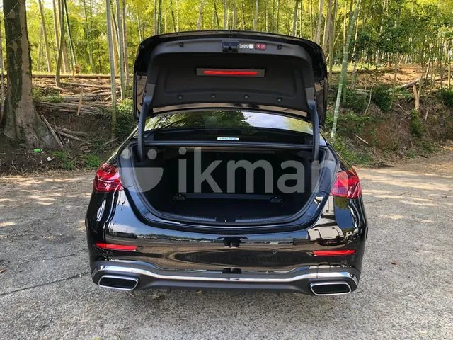 Mercedes-Benz C200 2024 photo 4