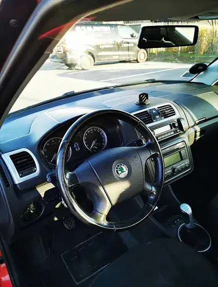 Skoda Fabia 2008 photo 5