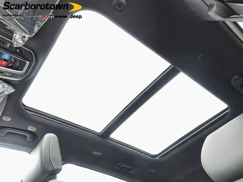 Jeep Cherokee 2026 photo 3