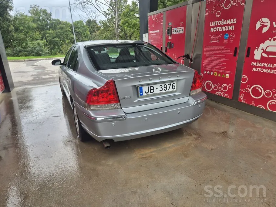 Volvo S60 2008 photo 3
