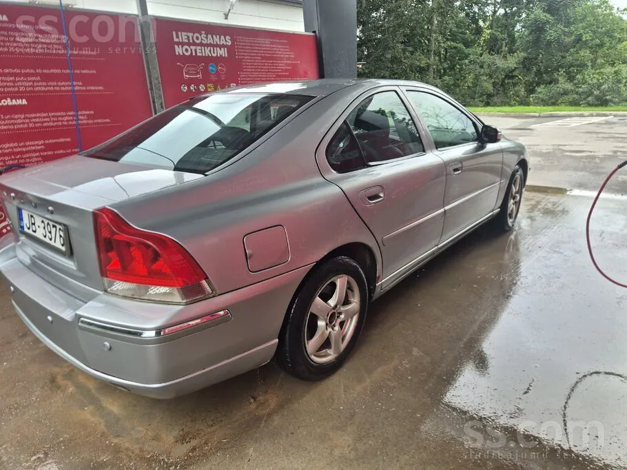 Volvo S60 2008 photo 4