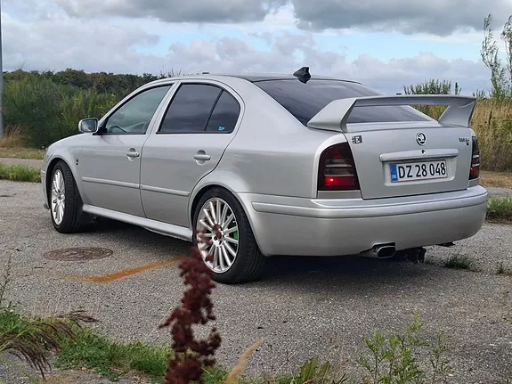 Skoda Octavia 2004 photo 3