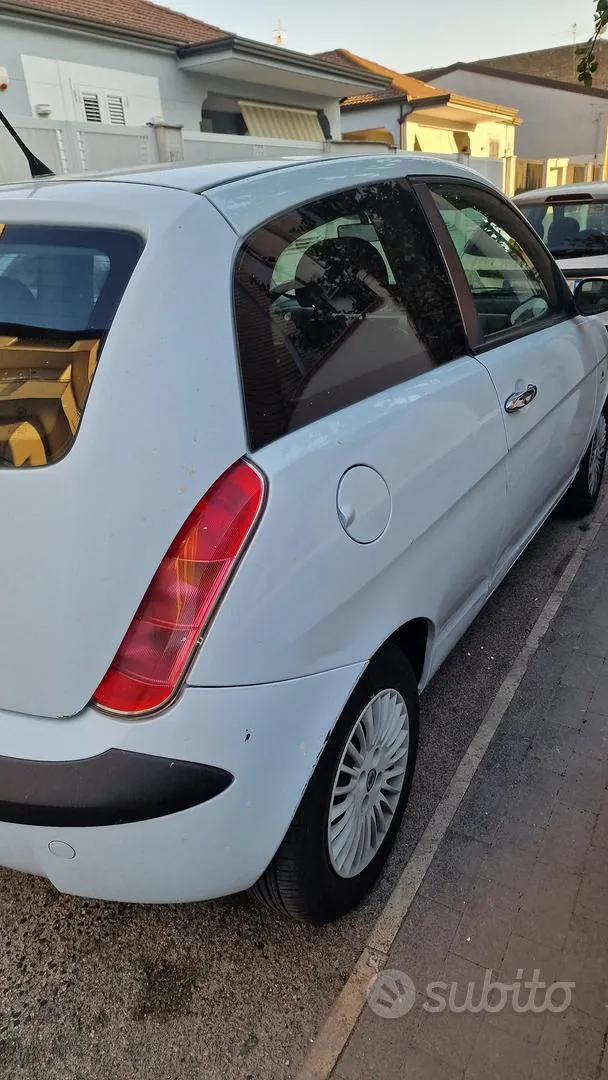 Lancia Y 2015 photo 4