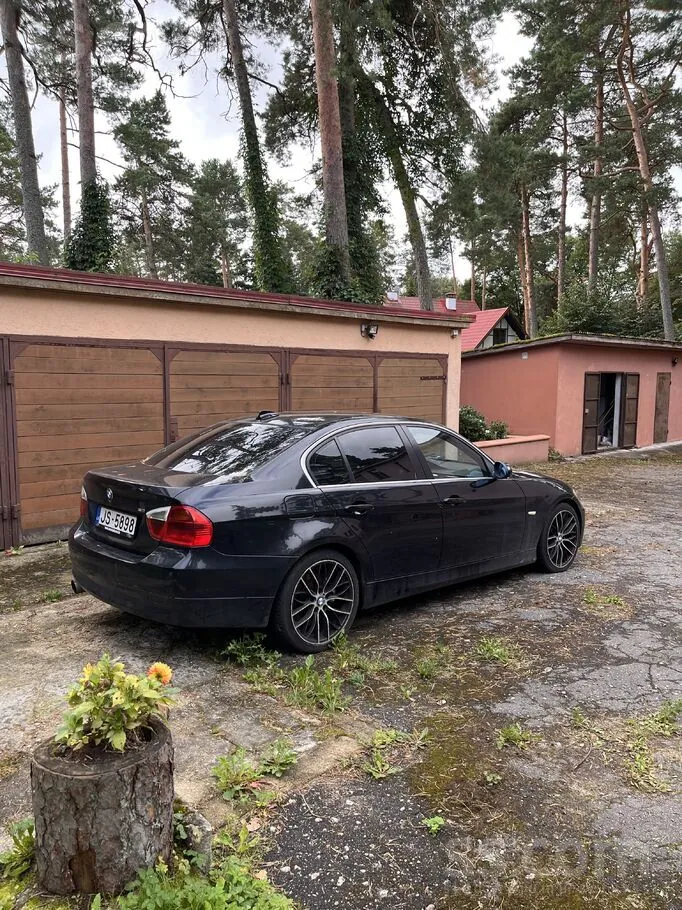 BMW 330 2007 photo 3