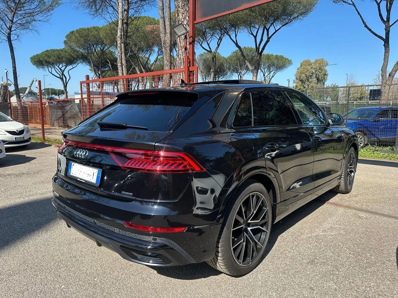Audi Q8 2020 photo 5