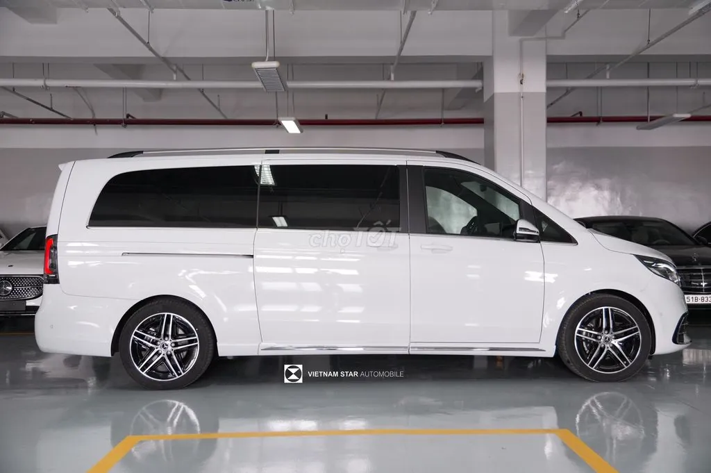 Mercedes-Benz V-Class 2026 photo 5