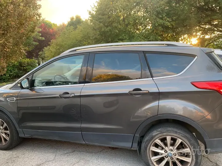 Ford Kuga 2015 photo 3