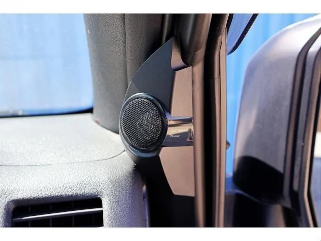 Toyota Hiace Van 2024 photo 3