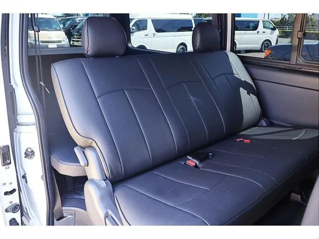 Toyota Hiace Van 2024 photo 5