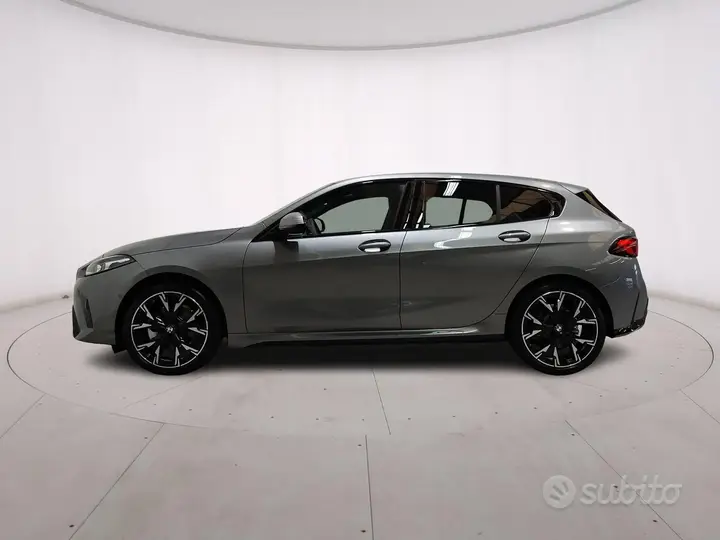 BMW 1 Series 2022 photo 3