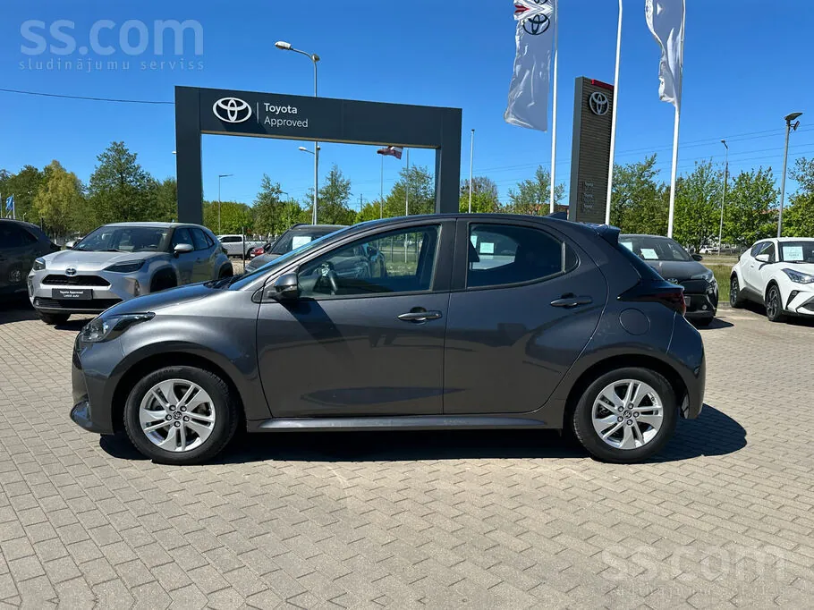 Toyota Yaris 2025 photo 2