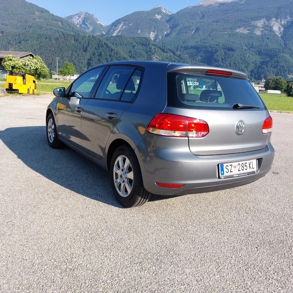 Volkswagen Golf 2010 photo 3