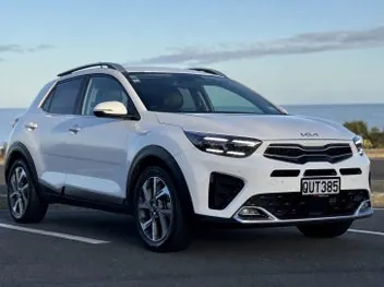 Kia Stonic 2024 photo 2