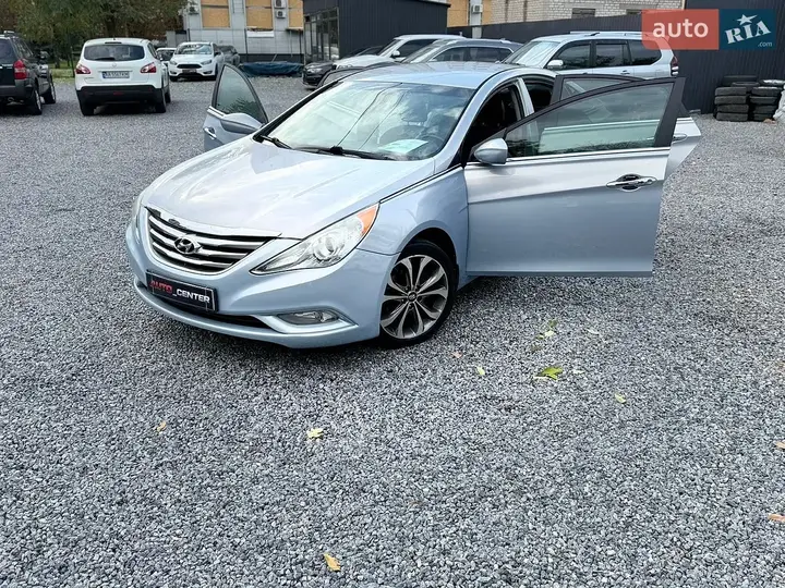 Hyundai Sonata 2013 photo 2