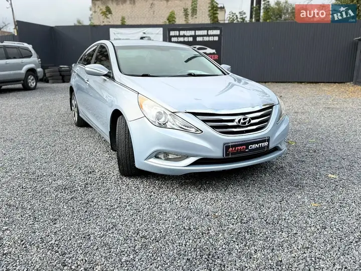 Hyundai Sonata 2013 photo 4