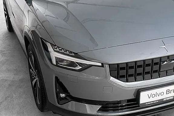 Polestar 2 2021 photo 2