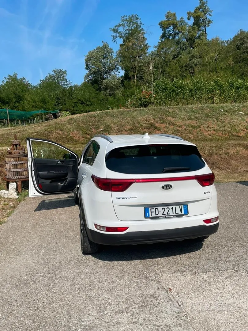 Kia Sportage 2016 photo 2