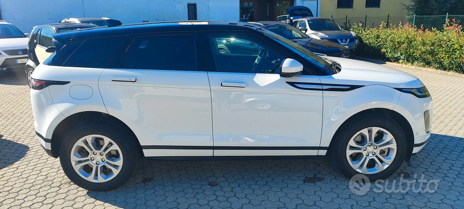 Land Rover Range Rover Evoque 2021 photo 4