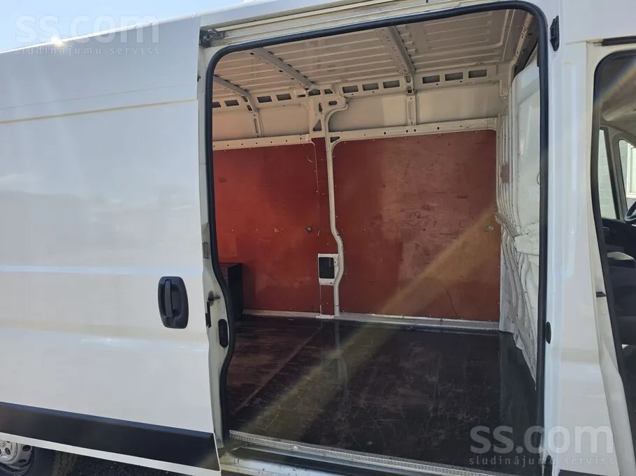 Peugeot Boxer 2018 photo 4
