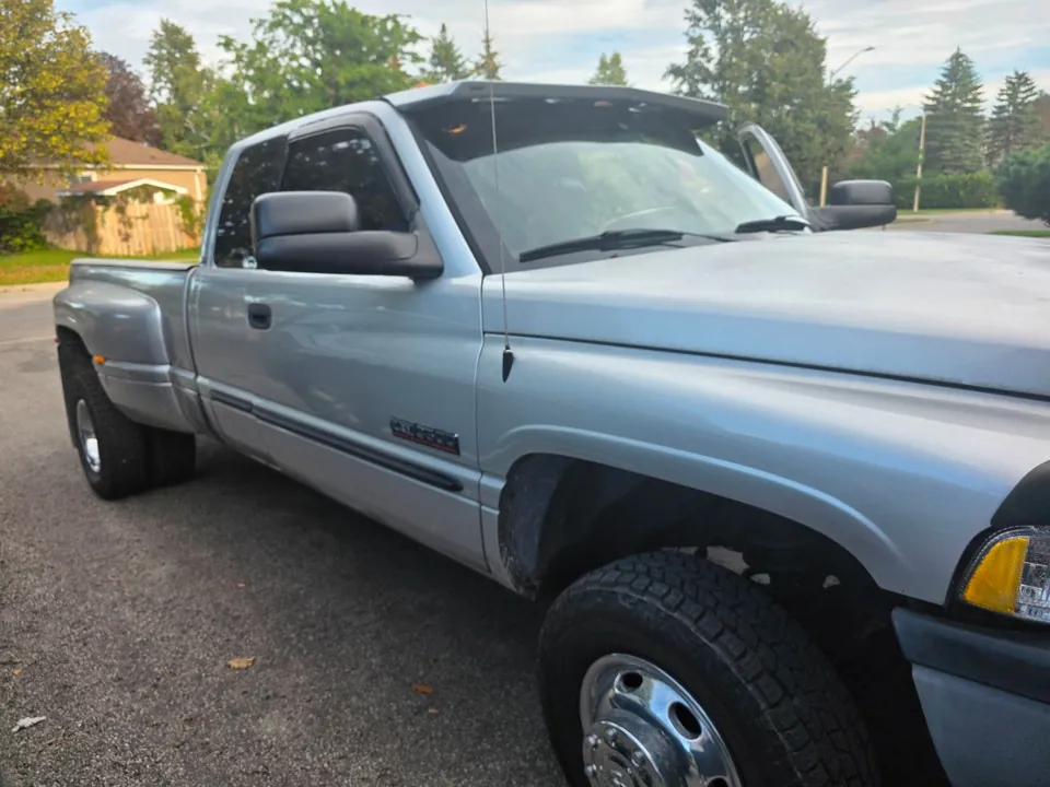 Dodge Ram 3500 2002 photo 4