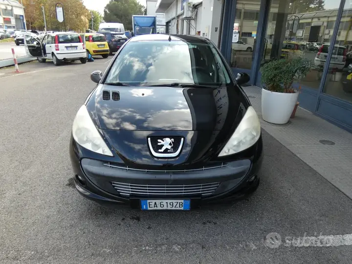 Peugeot 206 2010 photo 2