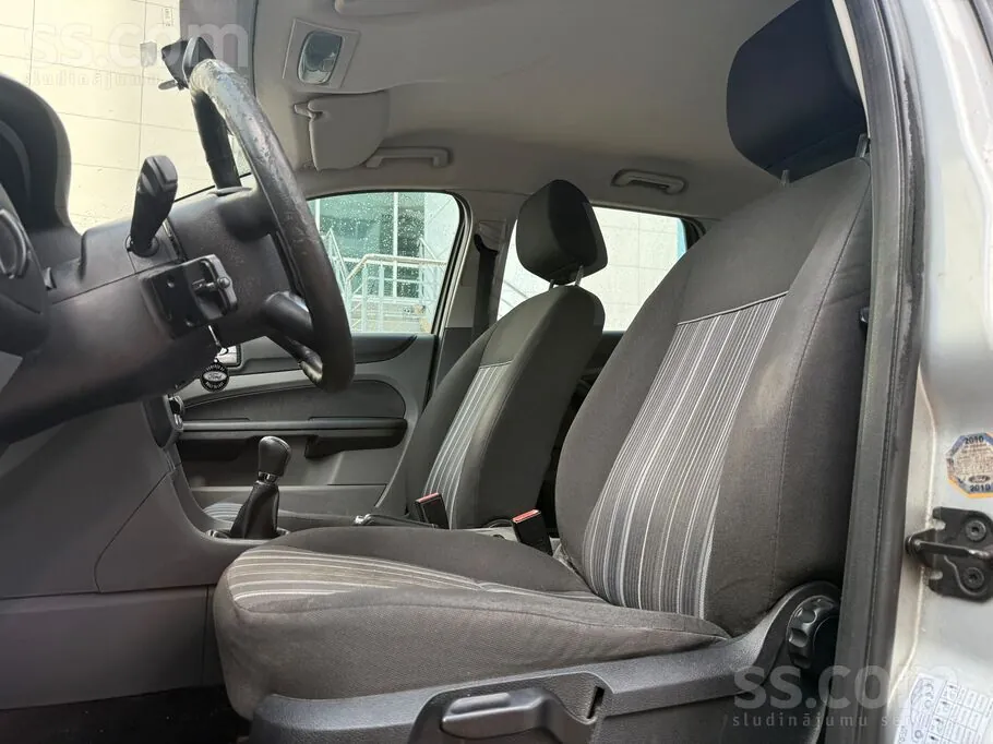 Ford Focus 2008 photo 4