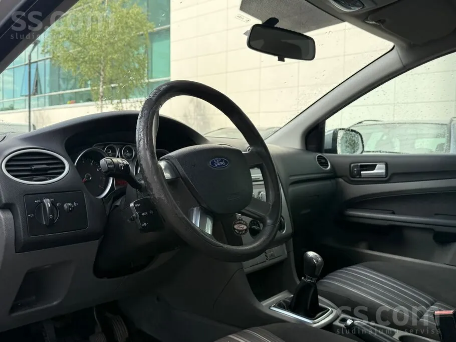Ford Focus 2008 photo 3