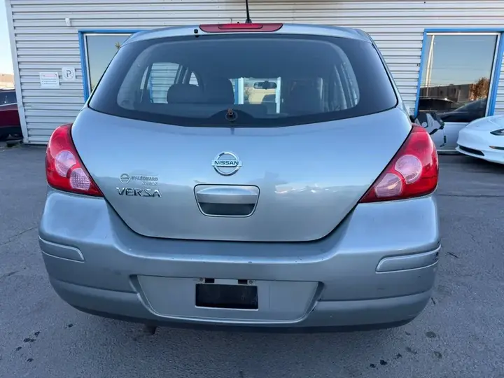 Nissan Versa 2007 photo 5