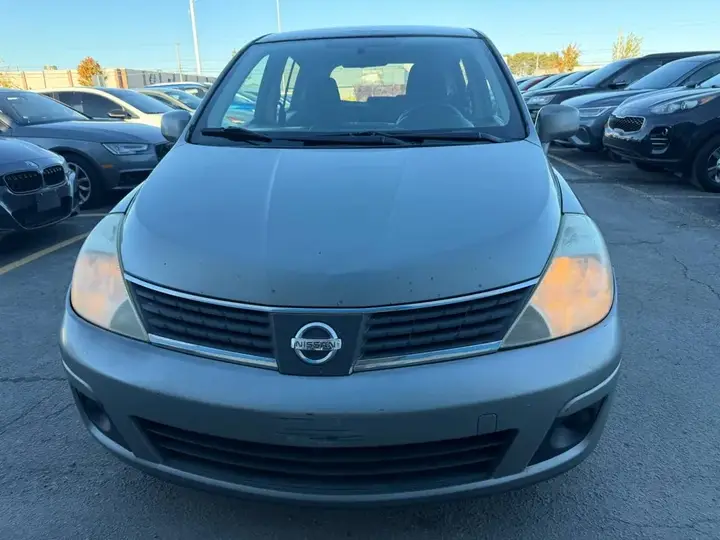 Nissan Versa 2007 photo 3