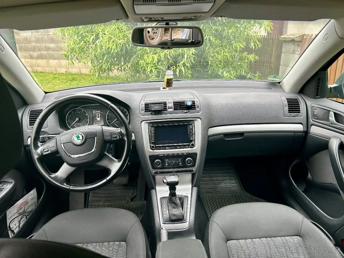 Skoda Octavia 2009 photo 5