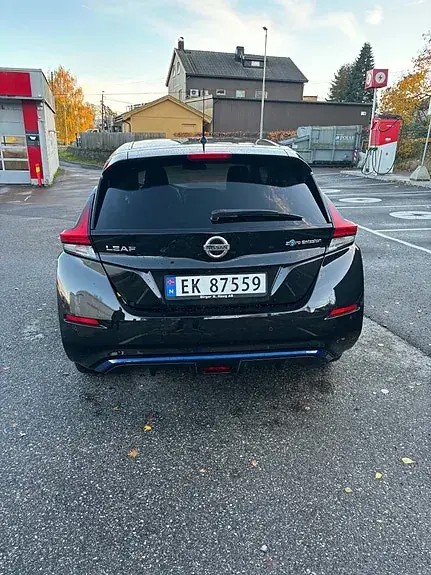 Nissan Leaf 2018 photo 3