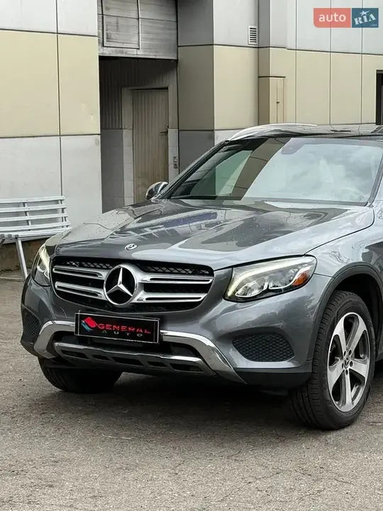 Mercedes-Benz Glc 2018 photo 2