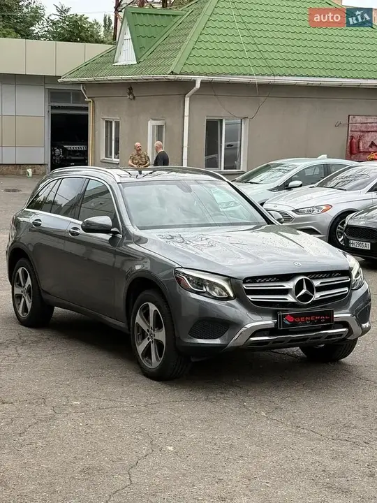 Mercedes-Benz Glc 2018 photo 5