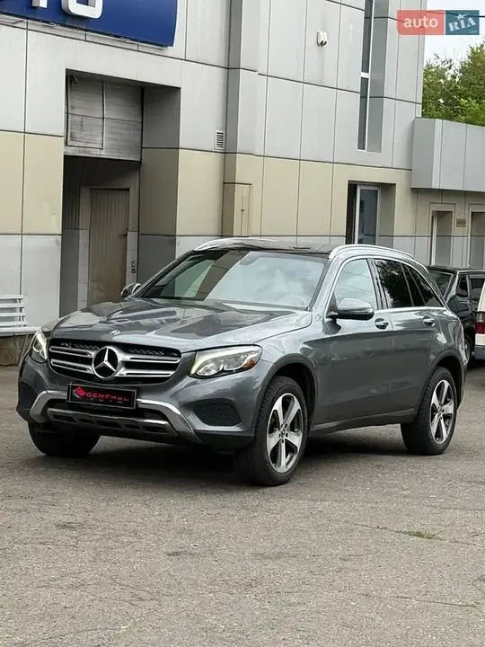 Mercedes-Benz Glc 2018 photo 4