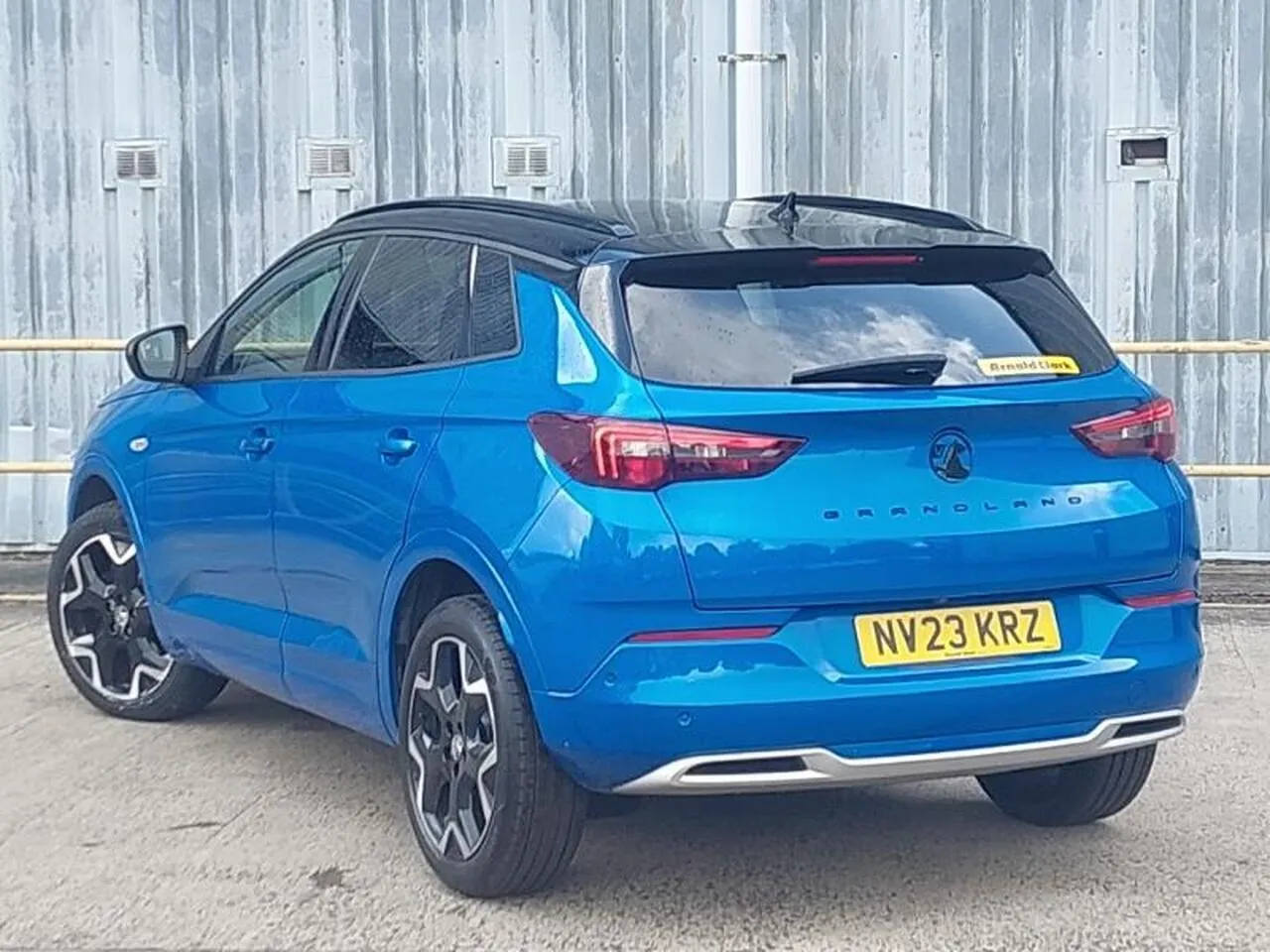Vauxhall Grandland 2023 photo 2
