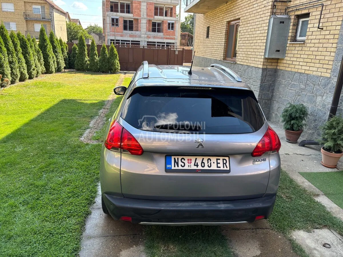Peugeot 2008 2015 photo 4