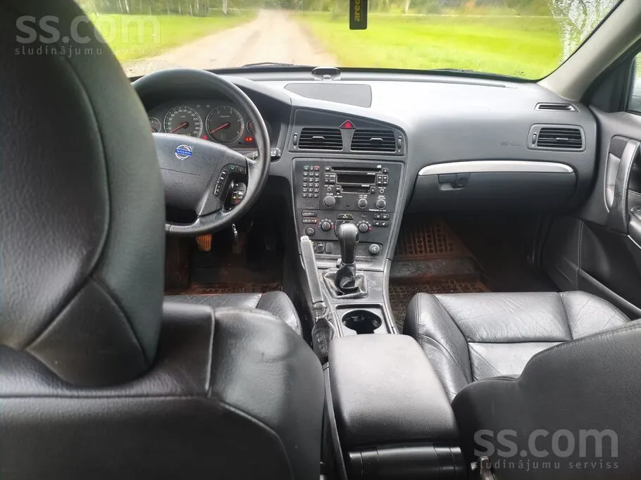Volvo V70 2003 photo 3