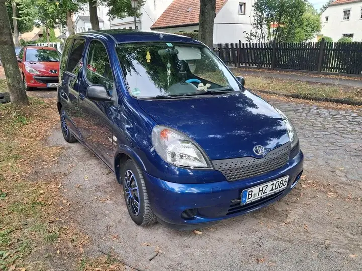Toyota Yaris Verso