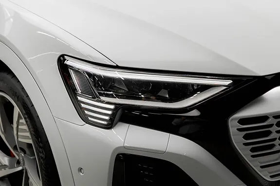 Audi Q8 E-Tron 2024 photo 4