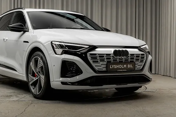 Audi Q8 E-Tron 2024 photo 3